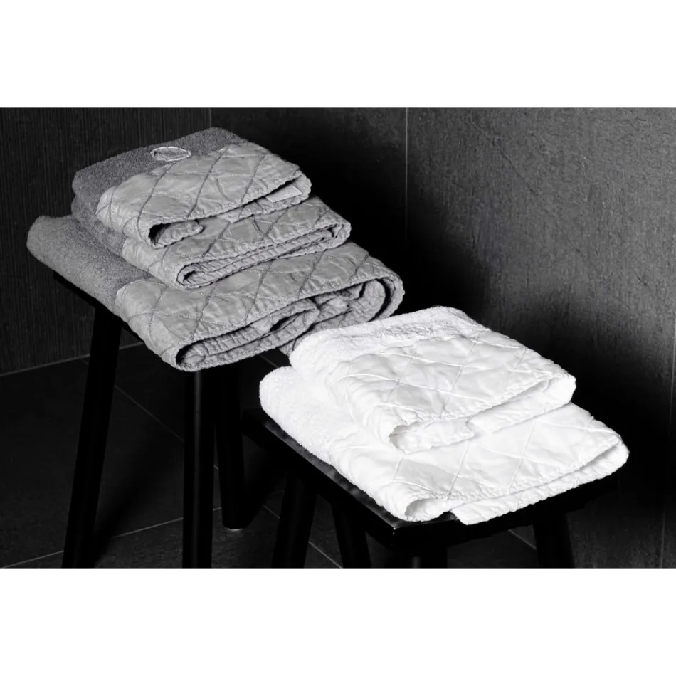 White Cotton Terry Face Towel with Geometric Decoration - Gimmy Viadurini