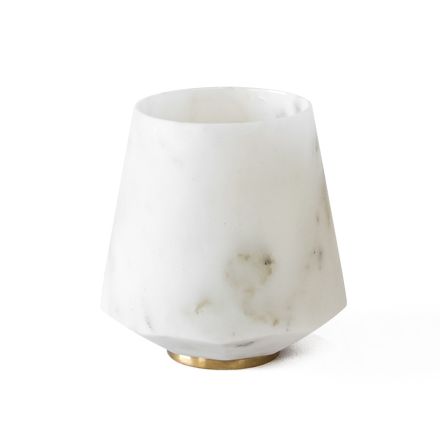 Water Glass in Satin White Carrara Marble and Brass - Scaglio Viadurini