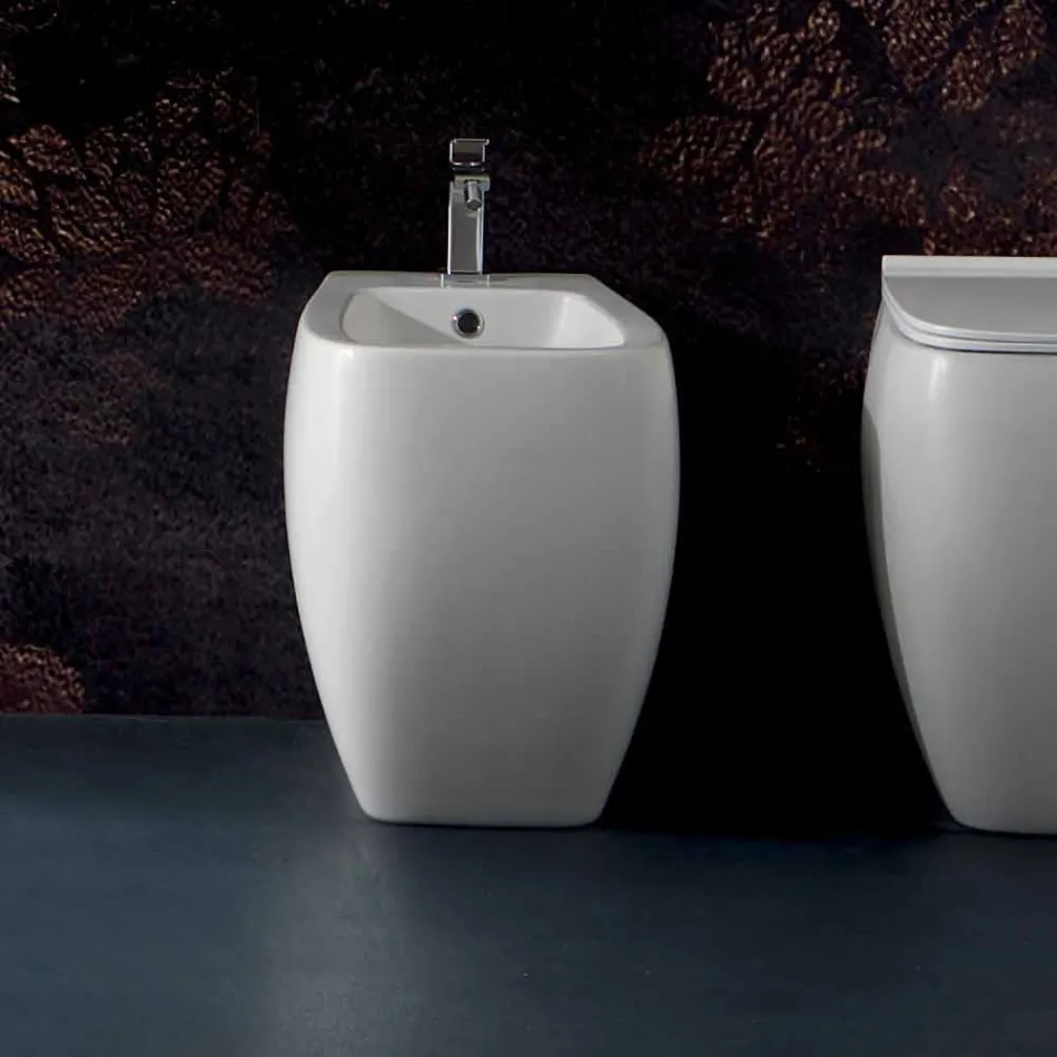 Bidet in white ceramic with a modern Gais design, made in Italy Viadurini