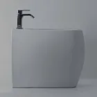 Bidet in white ceramic with a modern Gais design, made in Italy Viadurini