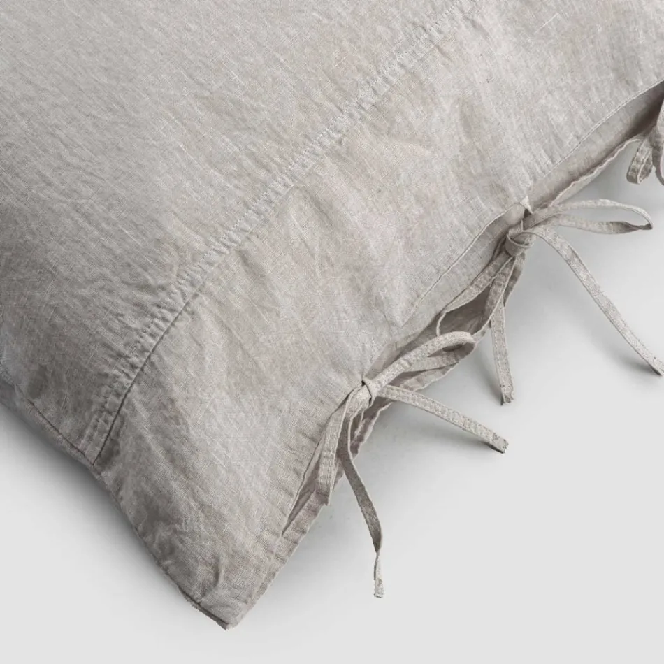 Chalk or Retro Light Linen Pillowcase with Square Design Ties - Prisco Viadurini