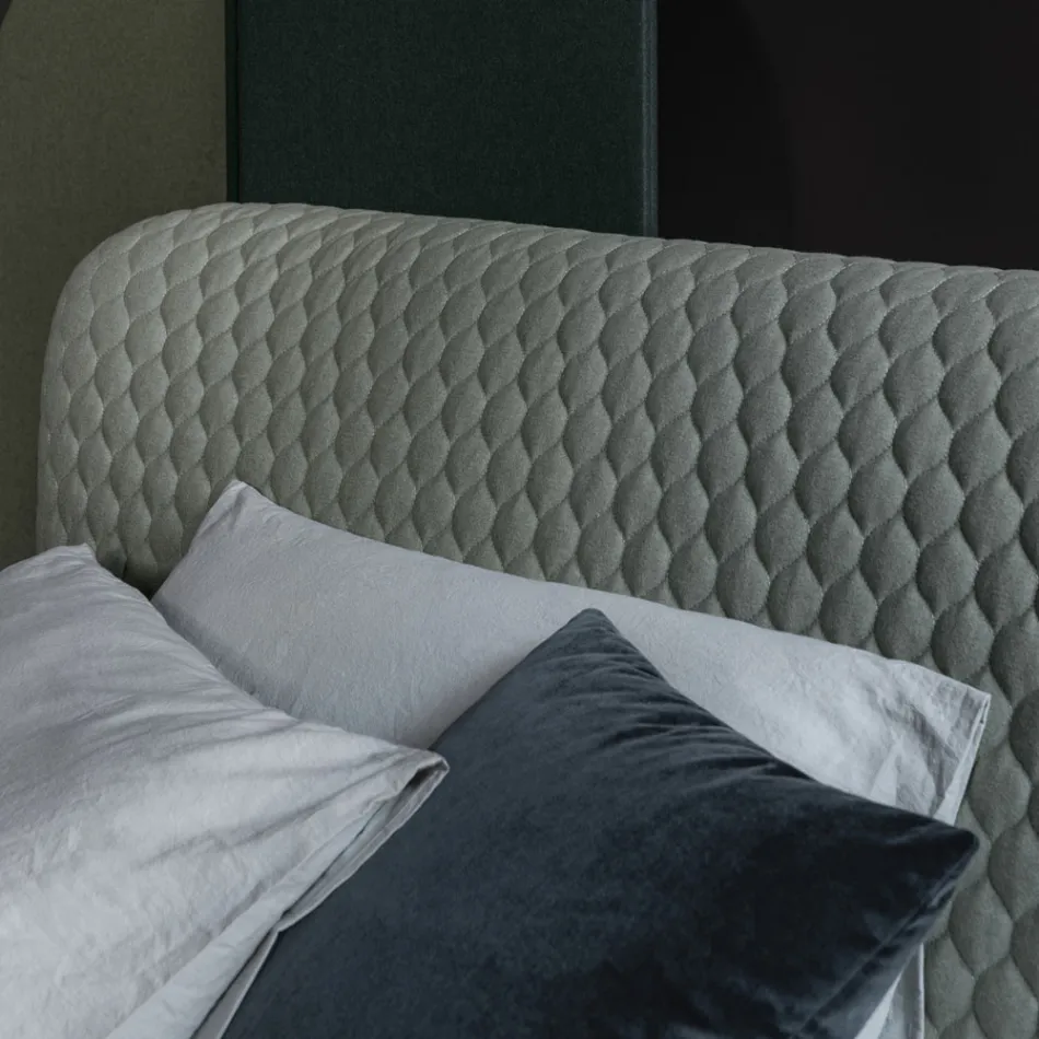 Double bed, without container, contemporary design Corolle by Bolzan Viadurini