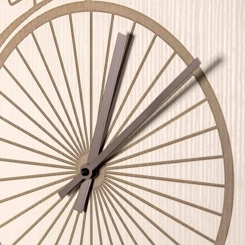 Round Design Wooden Wall Clock with Decorations in 2 Finishes - Byko Viadurini