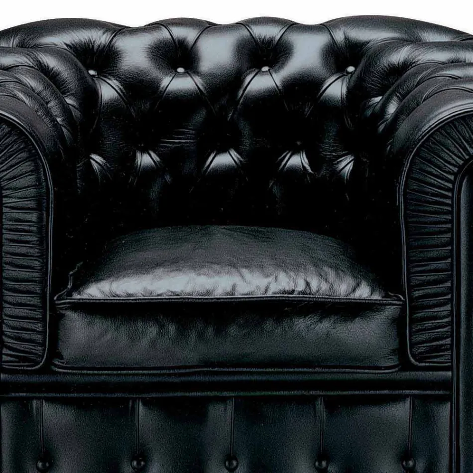 Classic Armchair Covered in Leather with Wooden Feet Made in Italy - Idra Viadurini