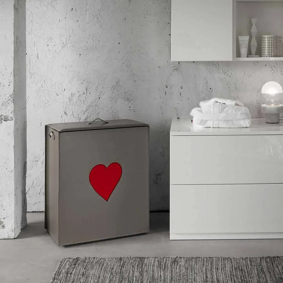 Contemporary leather laundry basket made in Italy Adele, heart insert Viadurini