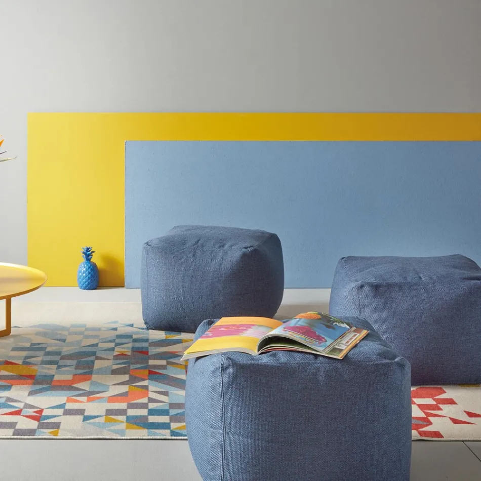 Soft Square Pouf for Indoor and Outdoor use in Various Color Fabric - Naemi Viadurini