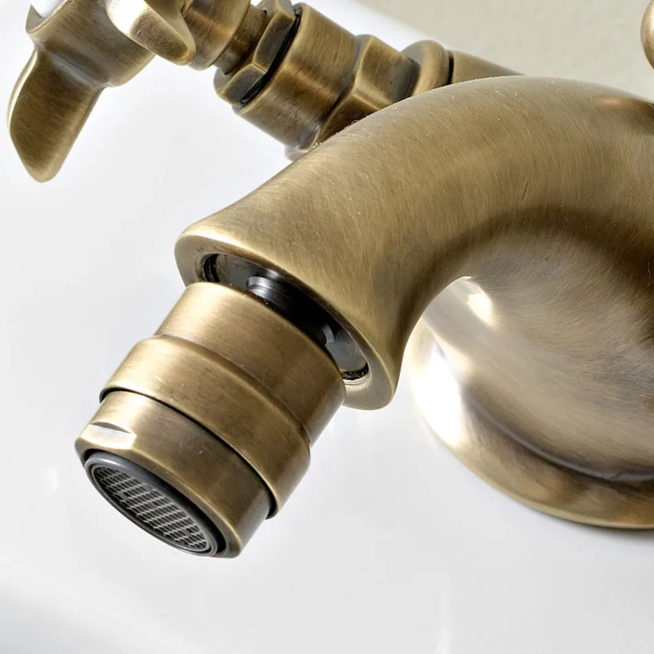 Single Hole Classic Bidet Tap in Brass and Butterfly Handles - Miriano Viadurini