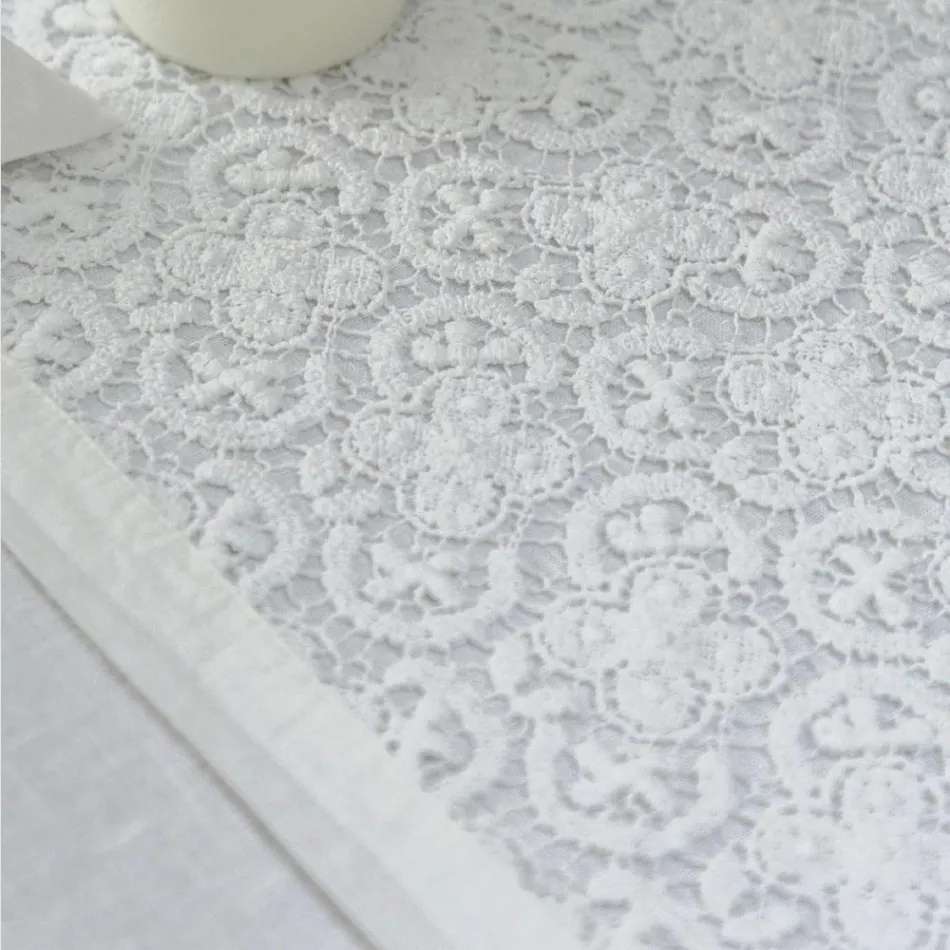 White Runner in Crochet Lace Embroidery and Cotton Blend Border - Giangi Viadurini