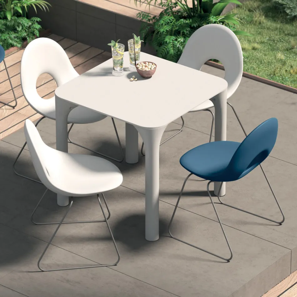 Outdoor Chair in Polyethylene and Iron Base Made in Italy 2 pieces - Ashley Viadurini
