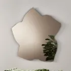Leaf-Shaped Mirror in Two Sizes and Colors Made in Italy - Levian Viadurini