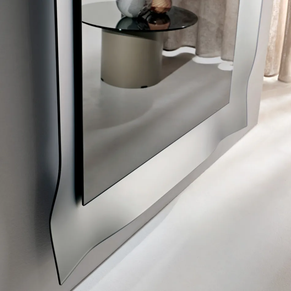 Mirror with Shaped Frame Available in 3 Sizes and 2 Colors - Carolina Viadurini