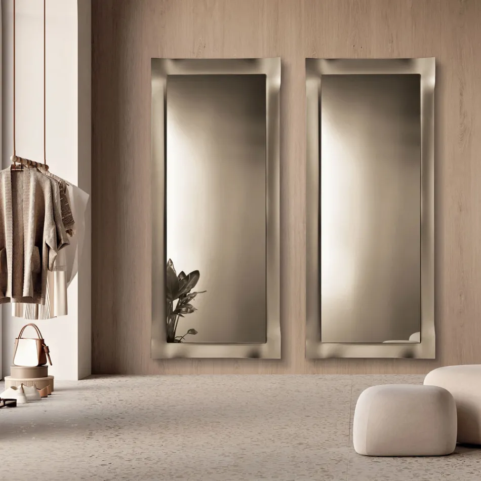 Mirror with Shaped Frame Available in 3 Sizes and 2 Colors - Carolina Viadurini