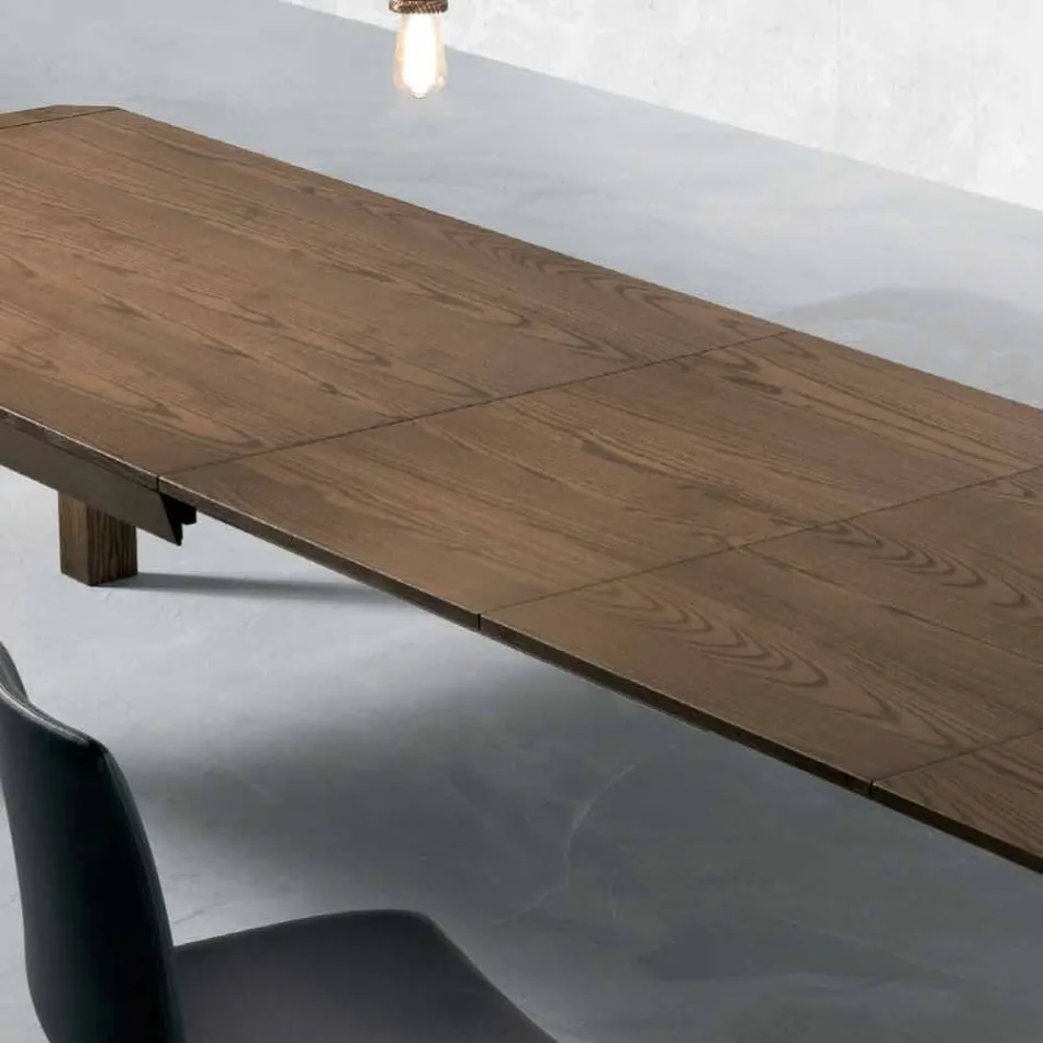 Modern extendable table with trapeze legs in Parre ash wood Viadurini