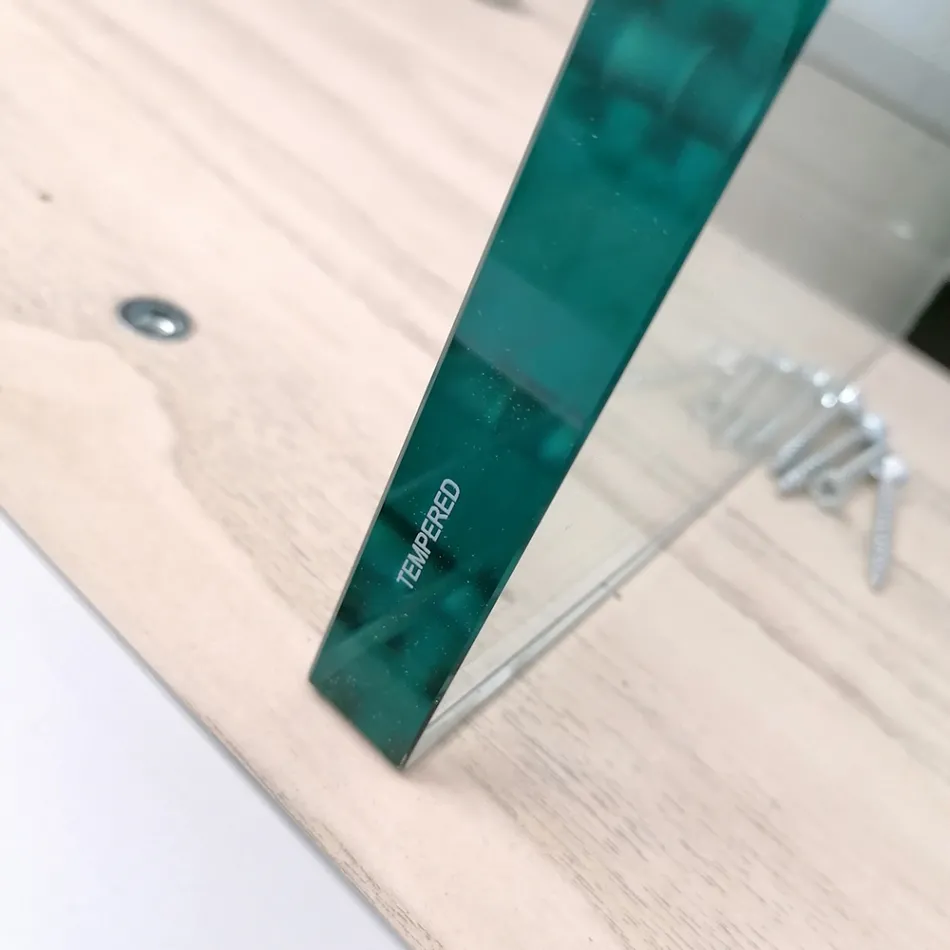 Modern Dining Table in Veneered Wood and Glass Made in Italy - Strappo Viadurini