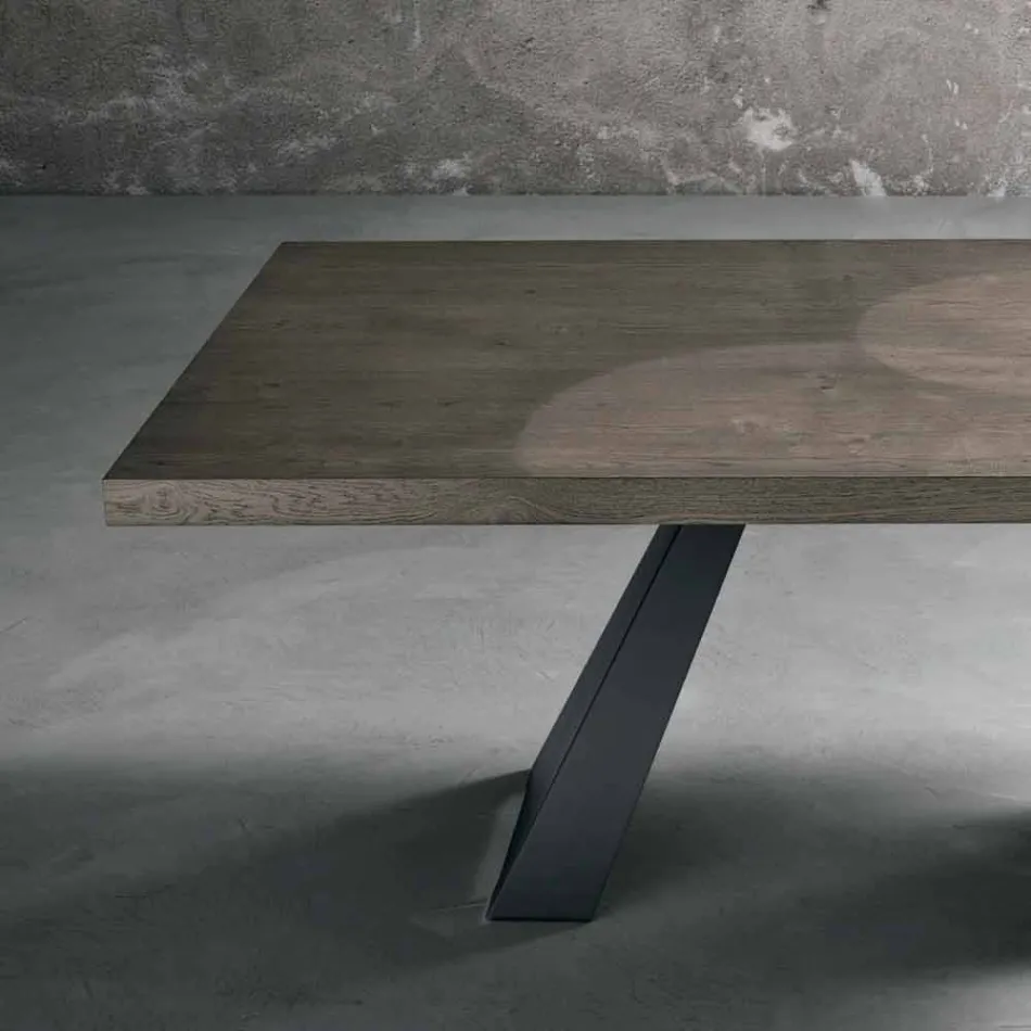 Modern knotted oak table made in Italy Zerba Viadurini