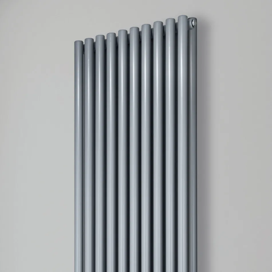 Hydraulic Radiator with Horizontal Manifolds and Vertical Pipes - Colomba Viadurini