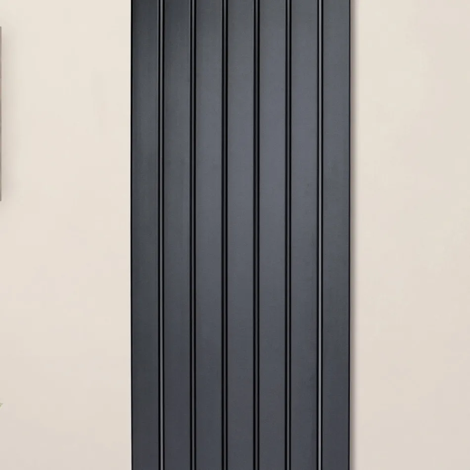 Hydraulic Radiator with a Single Set of Flat Elements Made in Italy - Zabaione Viadurini