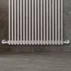 Hydraulic Radiator with a Series of Vertical Elements Made in Italy - Carbon Viadurini