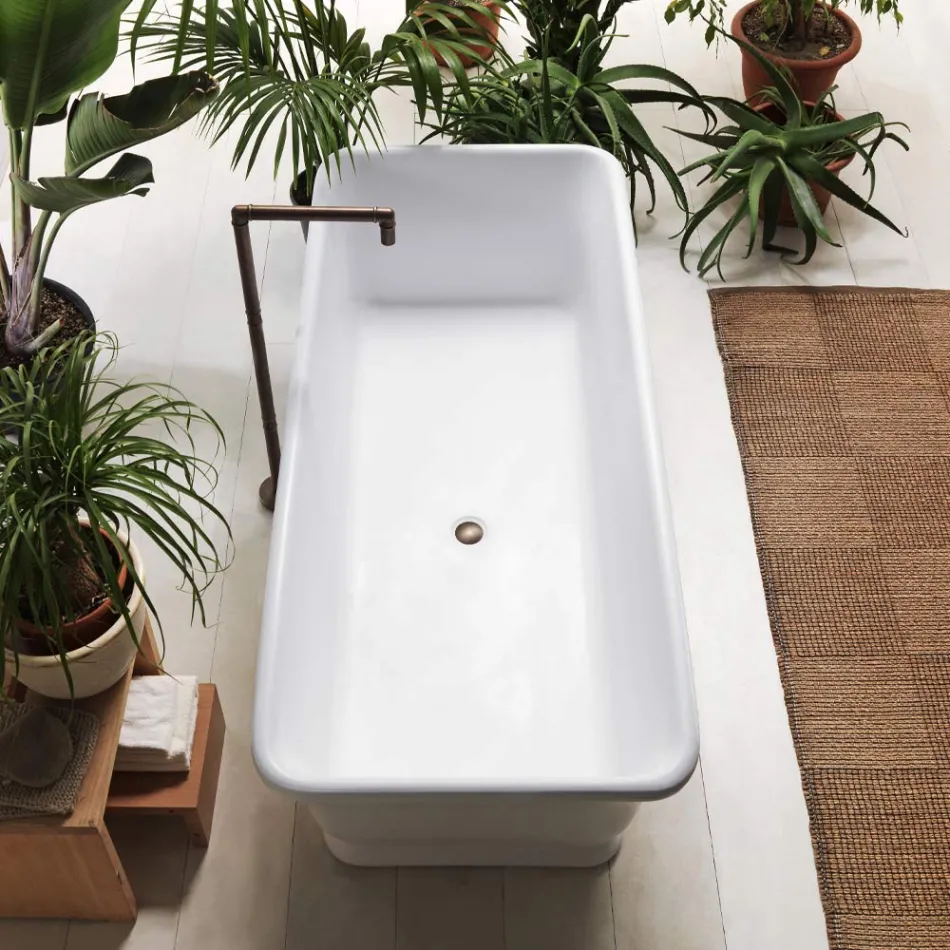 White Freestanding Bathtub in Solid Surface Made in Italy - Cleopatra Viadurini