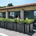 Outdoor Vase in Colored Polyethylene 2 Sizes Made in Italy - Barbia Viadurini