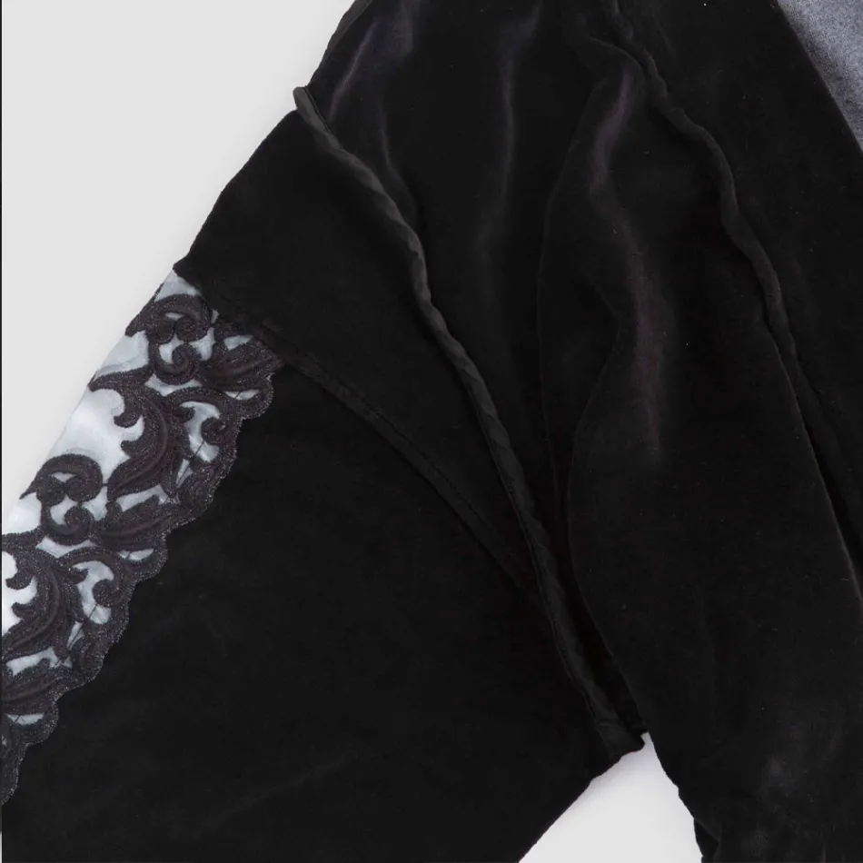 Kimono dressing gown in Black Chenille with Farnese Lace, Luxury Made in Italy - Kyoto Viadurini